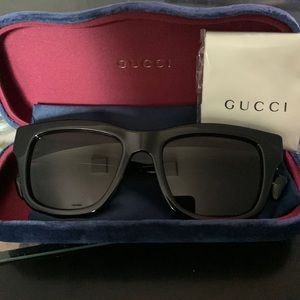 Gucci GG1135S